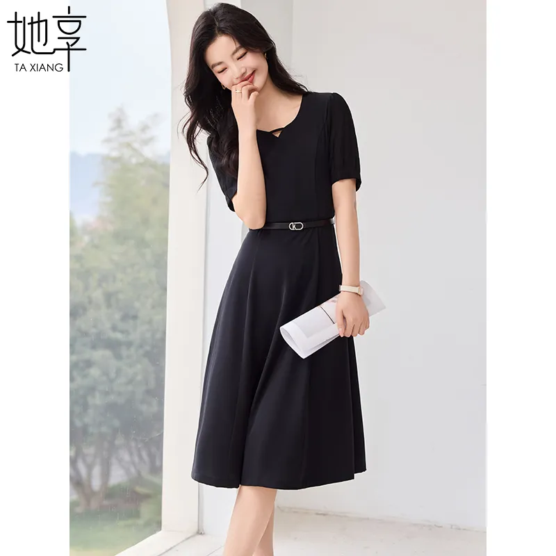 She Enjoys Short Sleeved Dress Women's Black-4