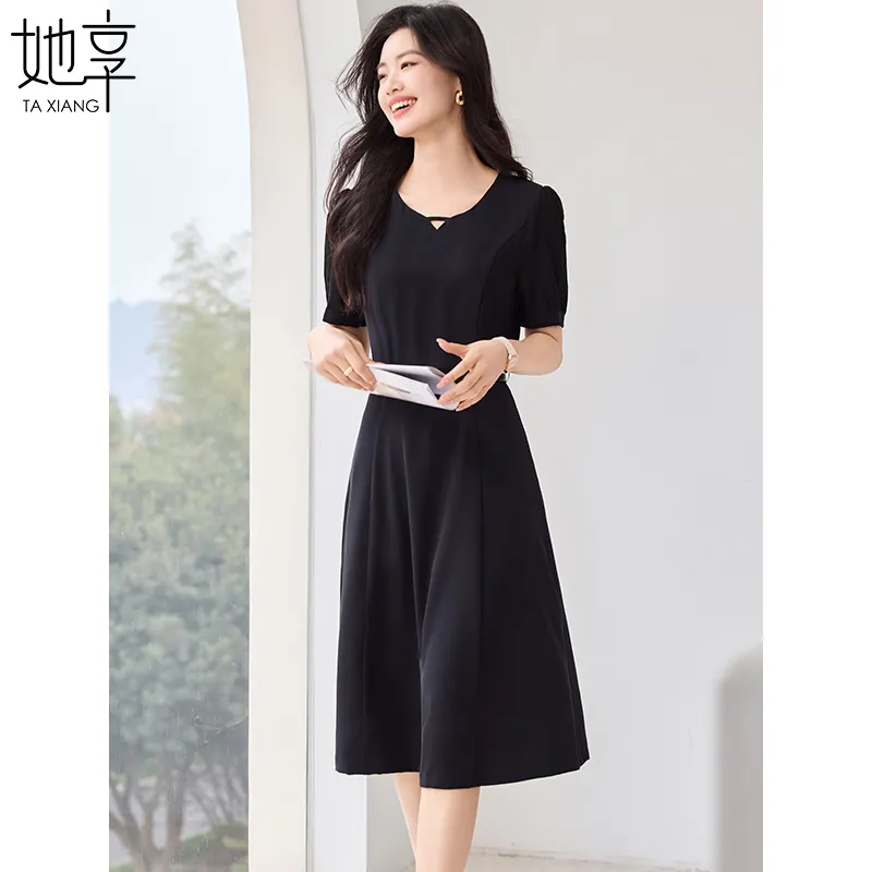 She Enjoys Short Sleeved Dress Women's Black-5