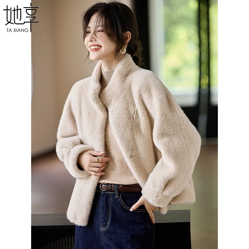 She Enjoys Cropped Coats Women's Apricot-7