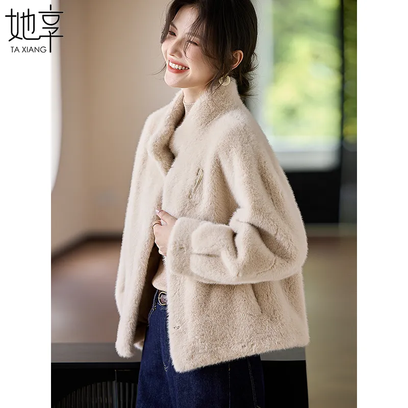 She Enjoys Cropped Coats Women's Apricot-6