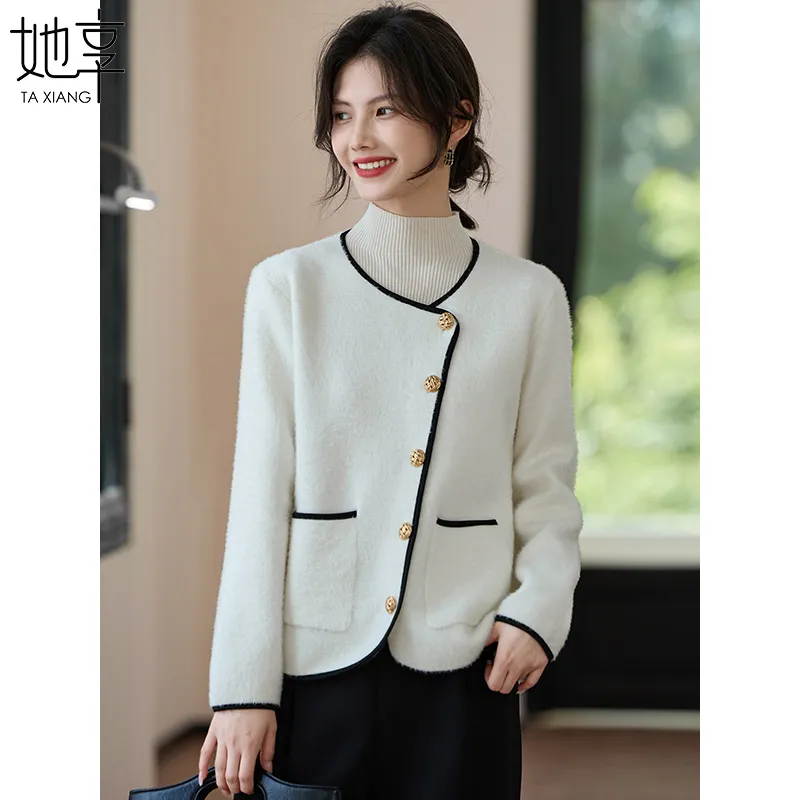 She Enjoys Cropped Coats Women's White-1
