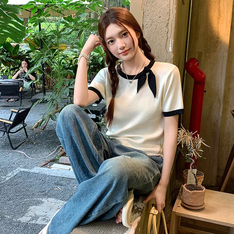 Manekniv T Shirts Women's White-6
