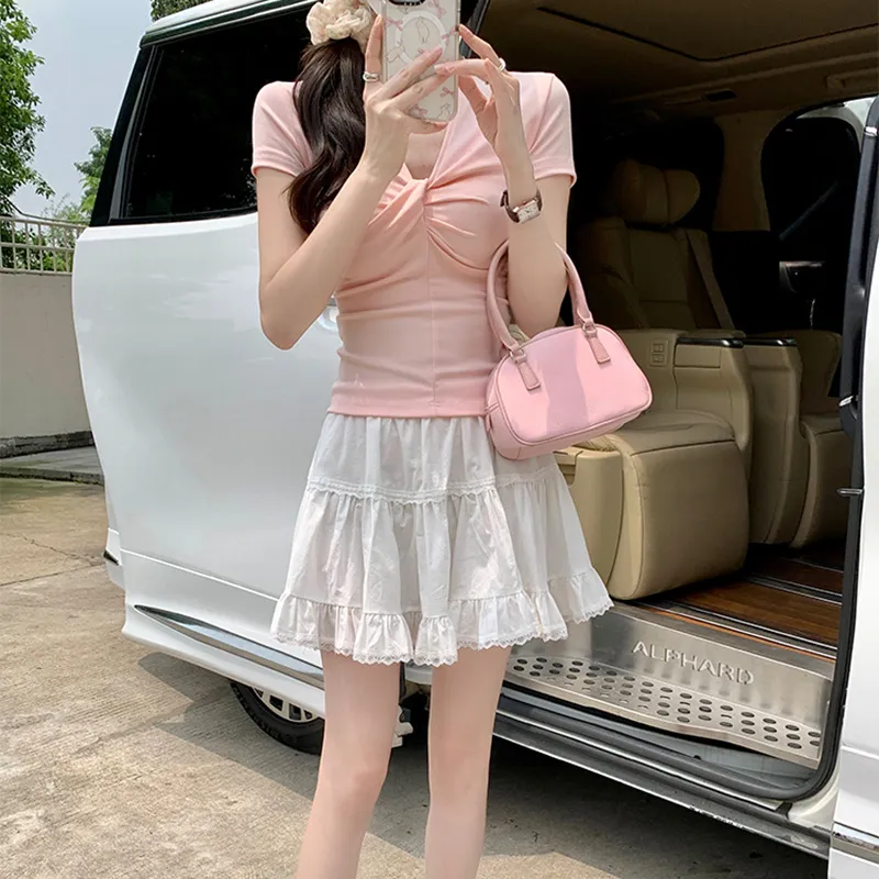 Manekniv T Shirts Women's-15