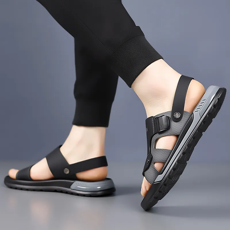 Eminu Beach Sandals Men Black-2