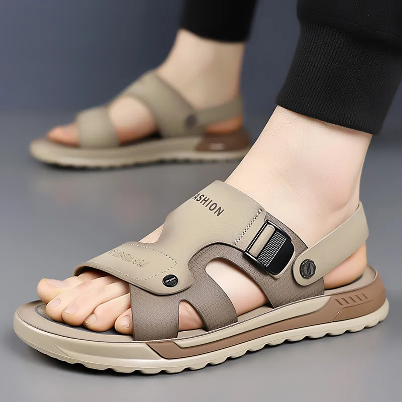 Eminu Beach Sandals Men Black-9