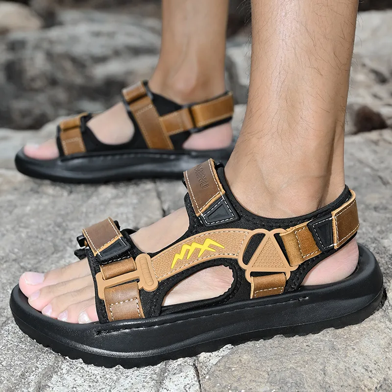 Eminu Beach Sandals Men Black-8