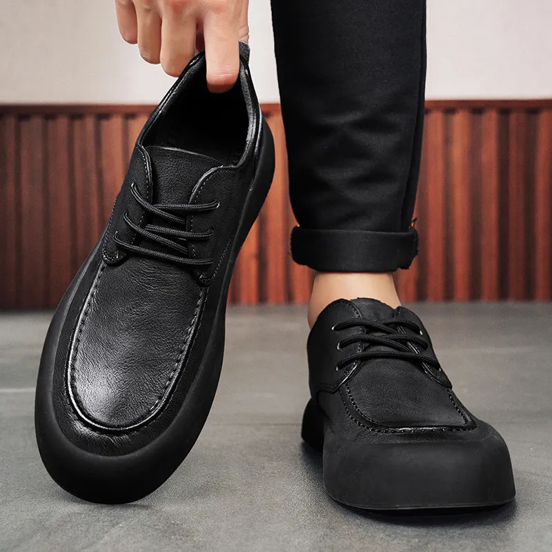 Eminu Water-Resistant Low-Top Skateboard Shoes Men's-3