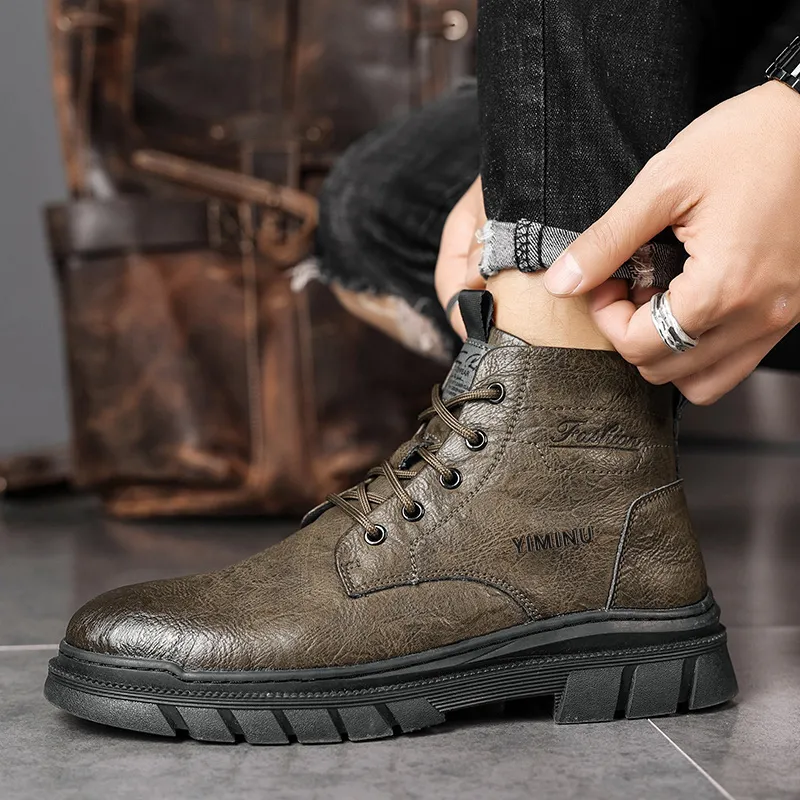 Eminu Martin Boots Men Black-15