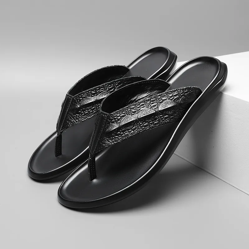 Eminu Rubber Sole Totem Stitching Leather Patchwork Slip Resistant Flip Flops Men's Black-1