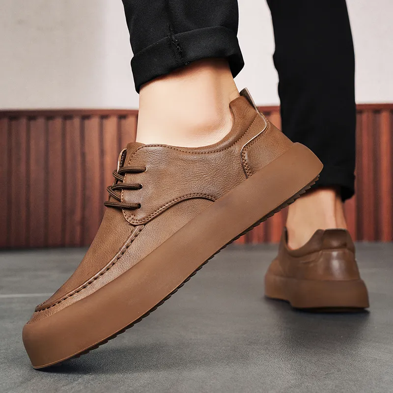 Eminu Water-Resistant Low-Top Skateboard Shoes Men's-11