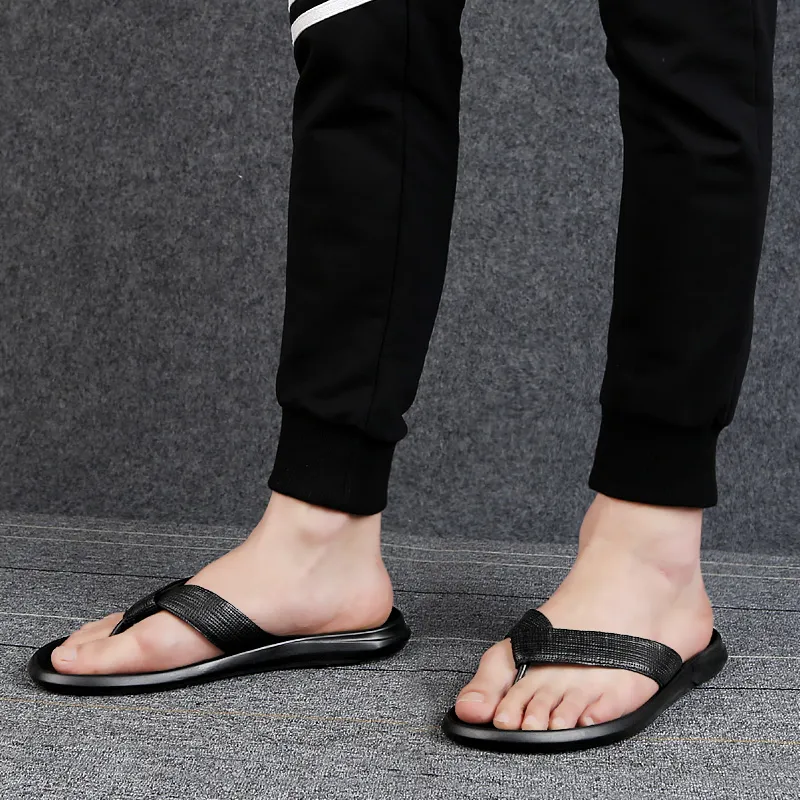 Eminu Slip Resistant Flip Flops Men's Black-7