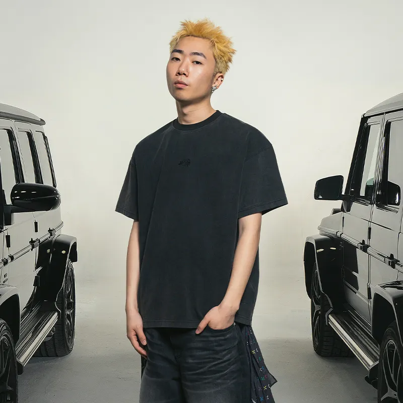 Makemore T Shirts Unisex-5