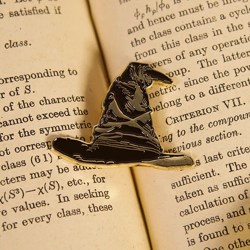 HARRY POTTER Harry Potter Sorting Hat Monster Book Hedwig's School Admission List Set Badges-3