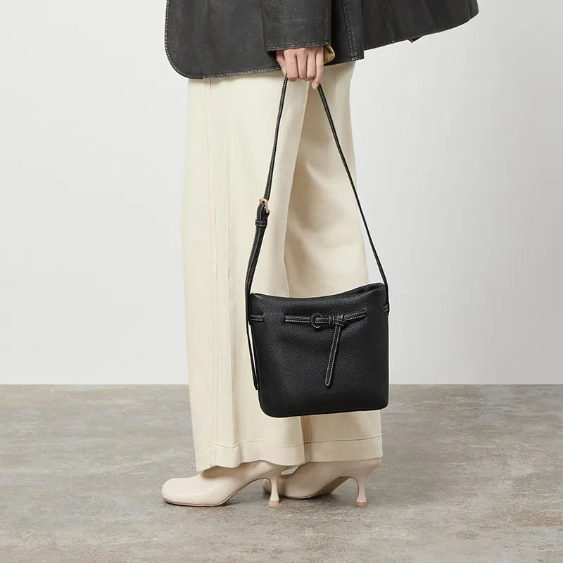 ZESH Calfskin Shoulder Bag Small Size Women's-4