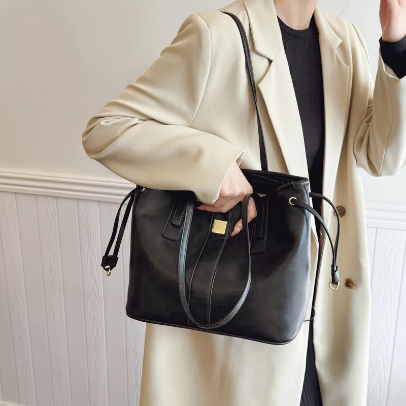 PINK·LAND PU Tote Bag Shopping Bag Shoulder Bags Women's Black/Coffee/Brown/Mud-1