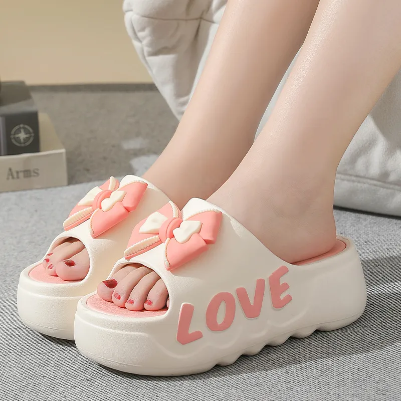 Ke Jiayi Slippers / Home Slippers-1