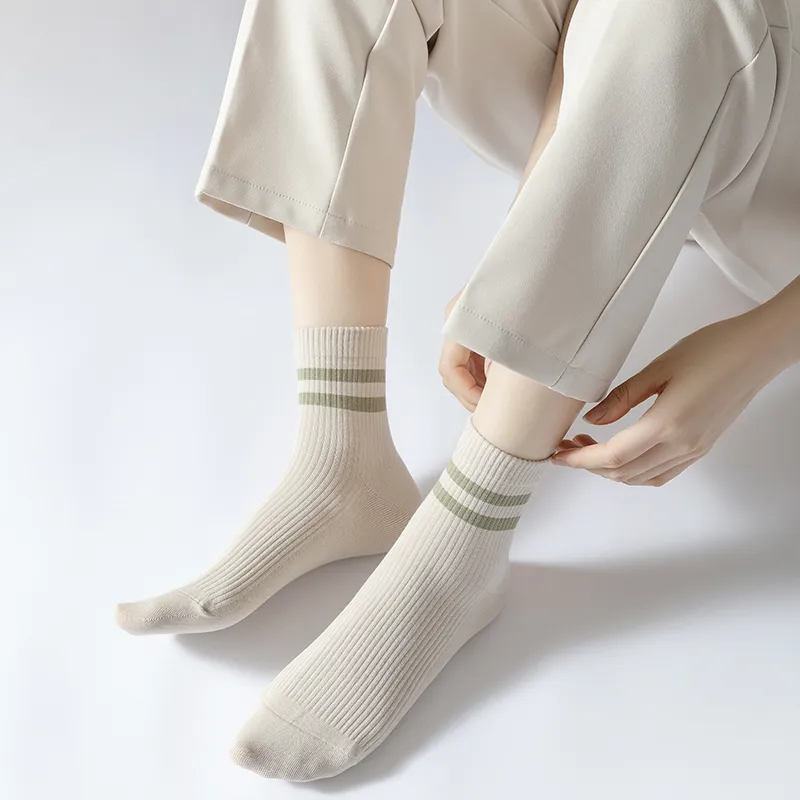 Caramella Mid-Calf Socks Women's 4 Pack-15