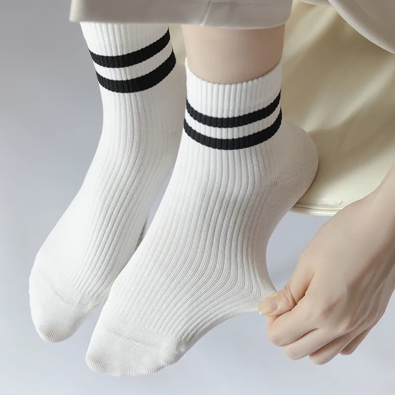 Caramella Mid-Calf Socks Women's 4 Pack-11