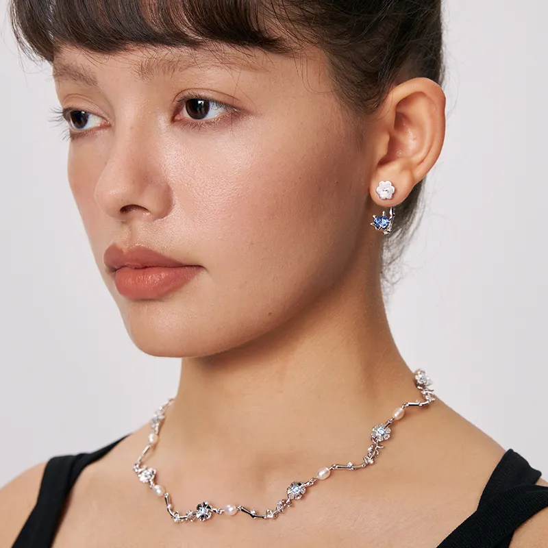 GITHA Zircon Floral Hoop Earrings Unisex-1
