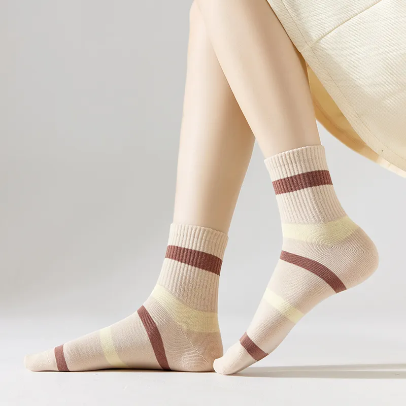 Master Women's Mid Calf Socks-4