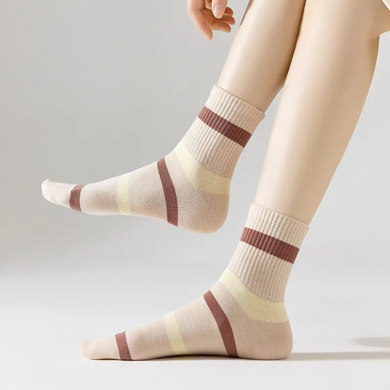 Master Women's Mid Calf Socks-3