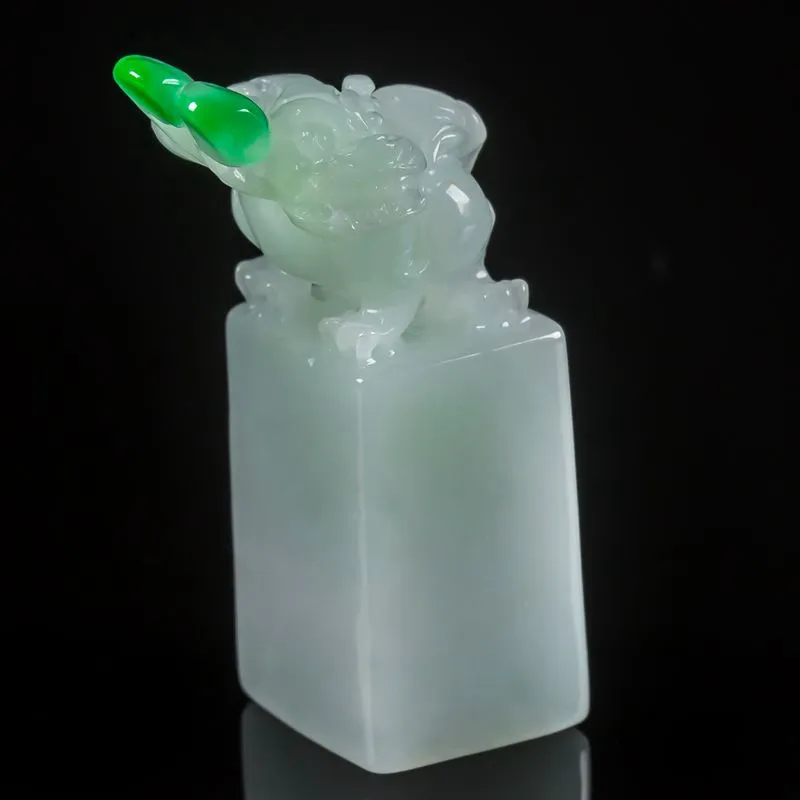 LIYUFU Ice Glutinous Jadeite Ornaments Unisex-1