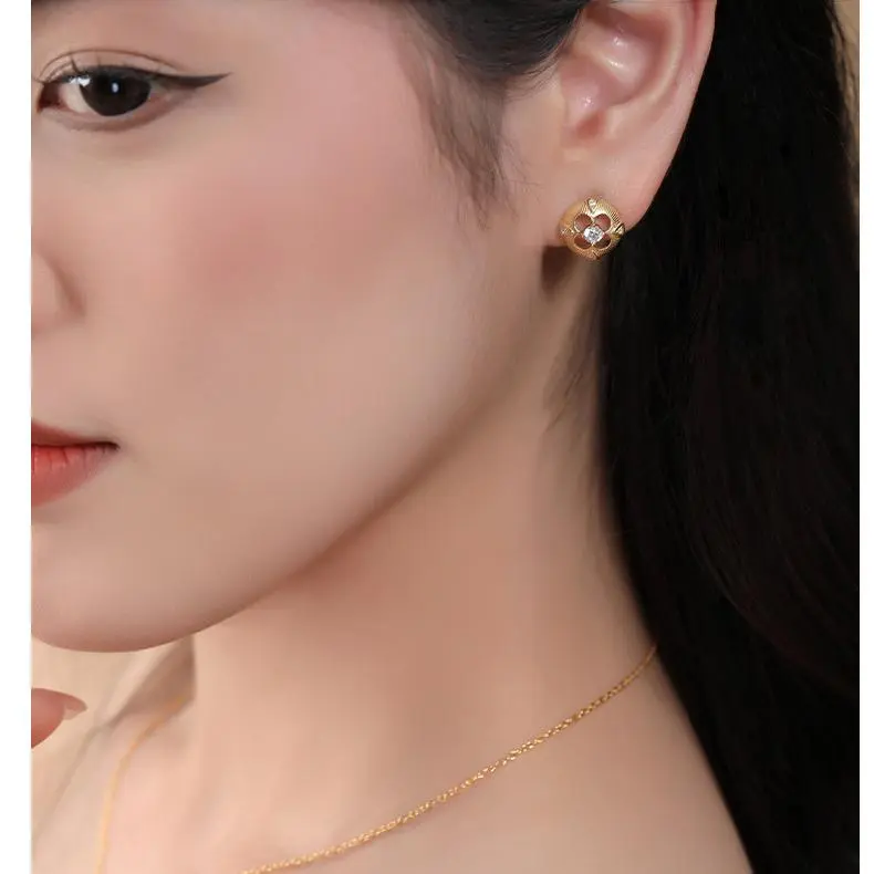 MONI JEWELLERY S925 Silver Stud Earrings Women's-1