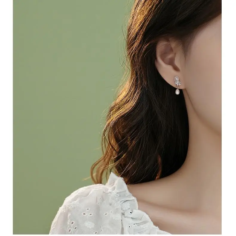 MONI JEWELLERY S925 Sterling Silver Stud Earrings Women's-1