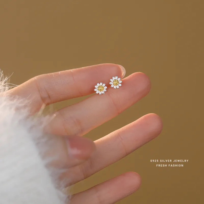 MONI JEWELLERY S925 Silver Stud Earrings Women's-4