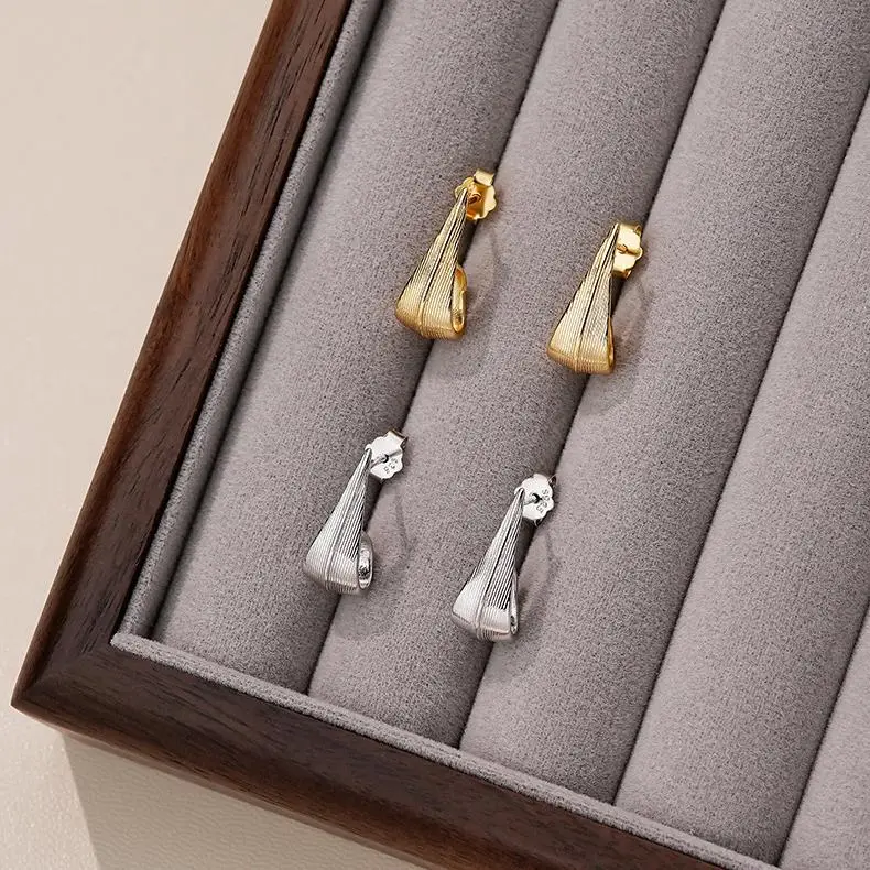 MONI JEWELLERY S925 Stud Earrings Women's-8