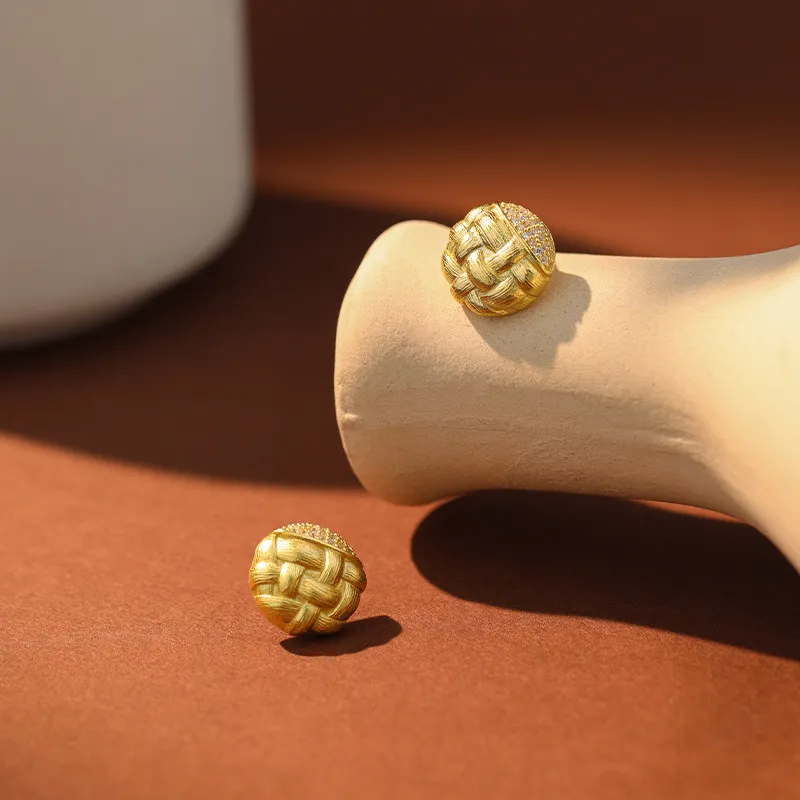 MONI JEWELLERY S925 Silver Stud Earrings Women's-1