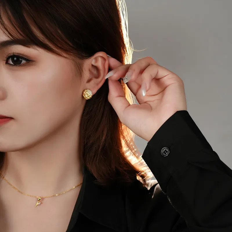 MONI JEWELLERY S925 Silver Stud Earrings Women's-3