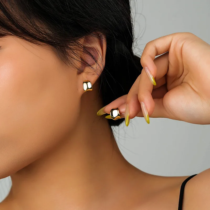 MONI JEWELLERY S925 Silver Stud Earrings Women's Gold-3