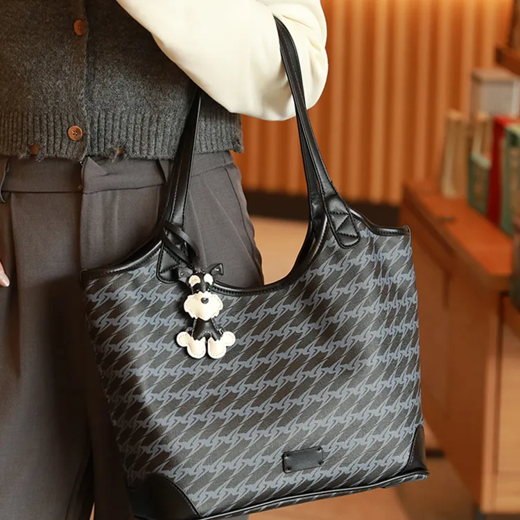 Yalu PU Shoulder Bag Women's Truffle Black-2