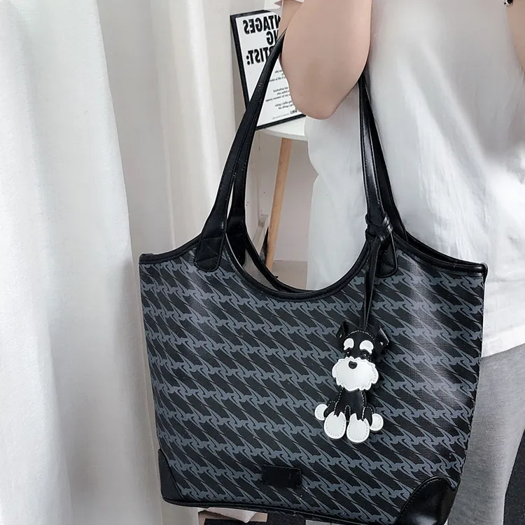 Yalu PU Shoulder Bag Women's Truffle Black-4