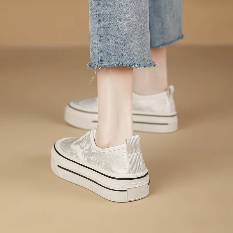 WESTLINK Anti Slip Wear Resistant Low Top Skateboard Shoes Women's Beige-4