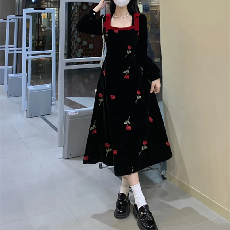 GULIANFEI Long Sleeved Dresses Women's Black-3