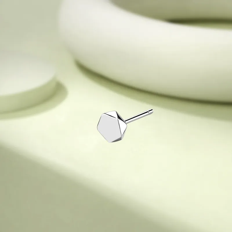 KIVA Sterling Silver Stud Earrings Unisex-1
