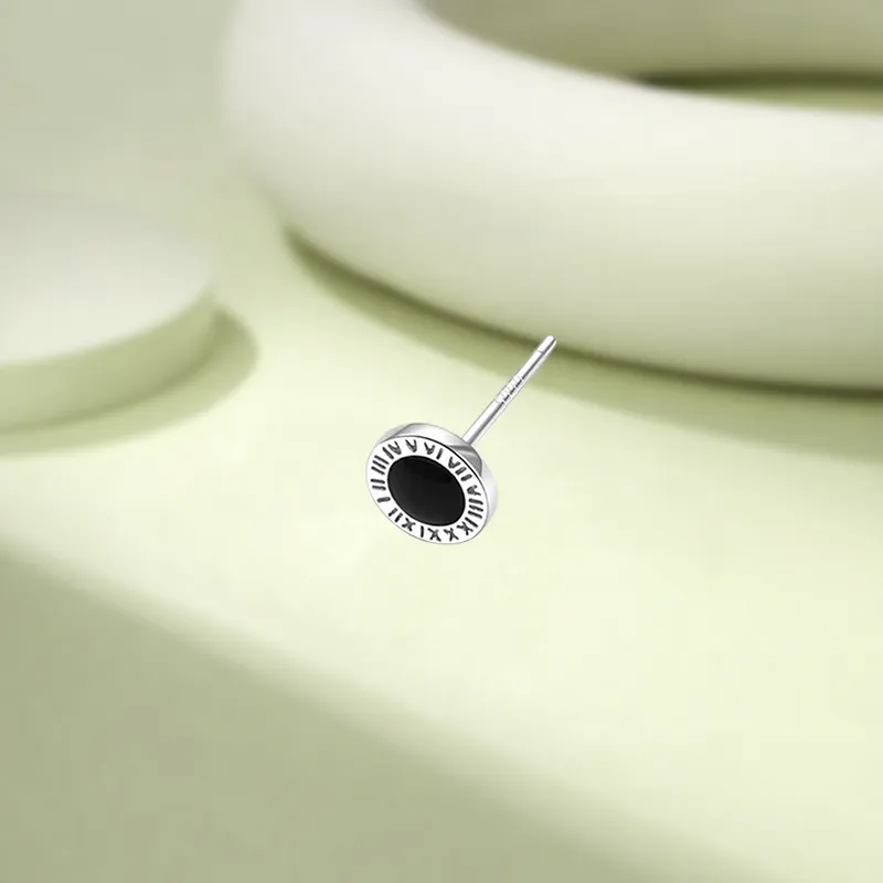 KIVA Sterling Silver Stud Earrings Unisex-1