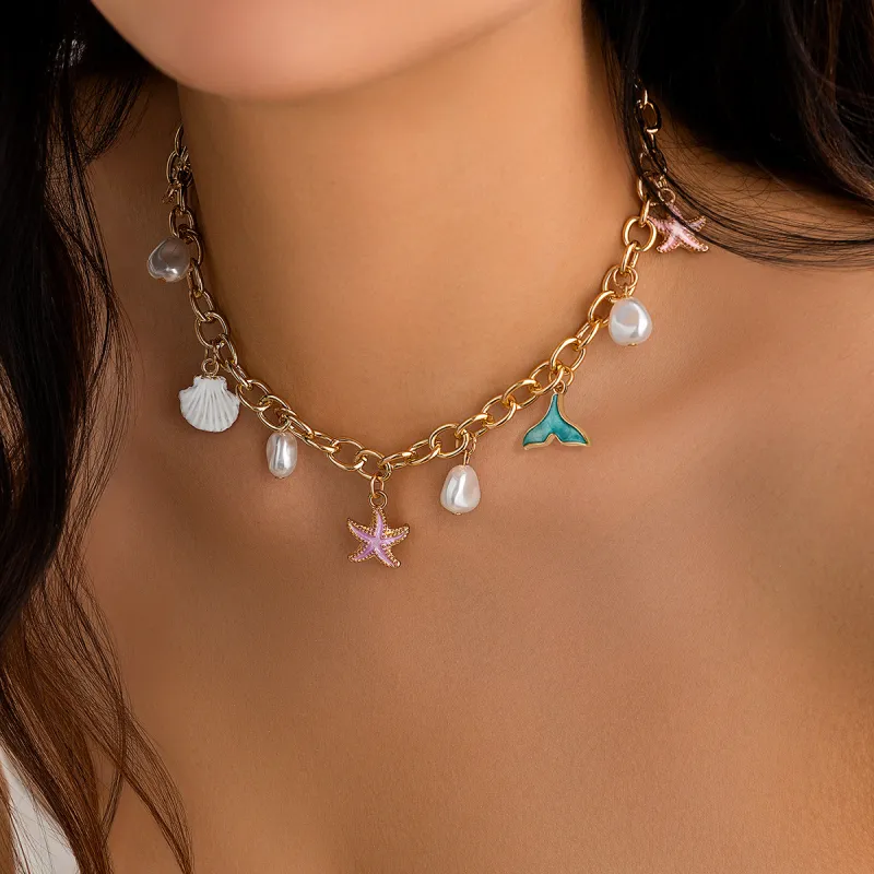 QIANFANGDAHUANGYE Alloy Necklaces Women's-1