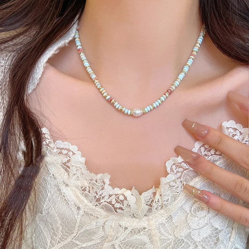 QIANFANGDAHUANGYE Resin Necklaces Women's-1