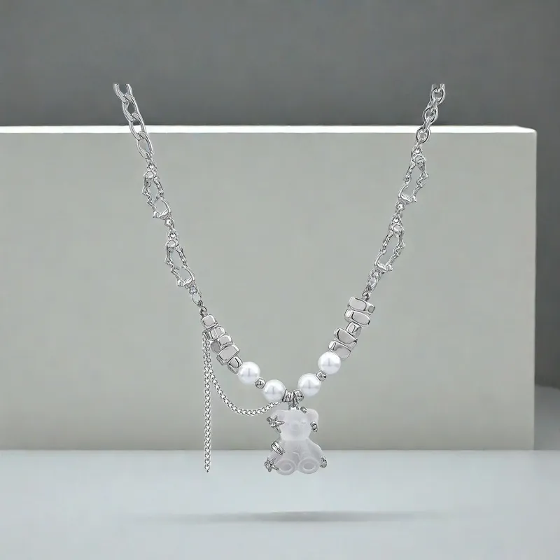 QIANFANGDAHUANGYE Resin Necklaces Women's-5