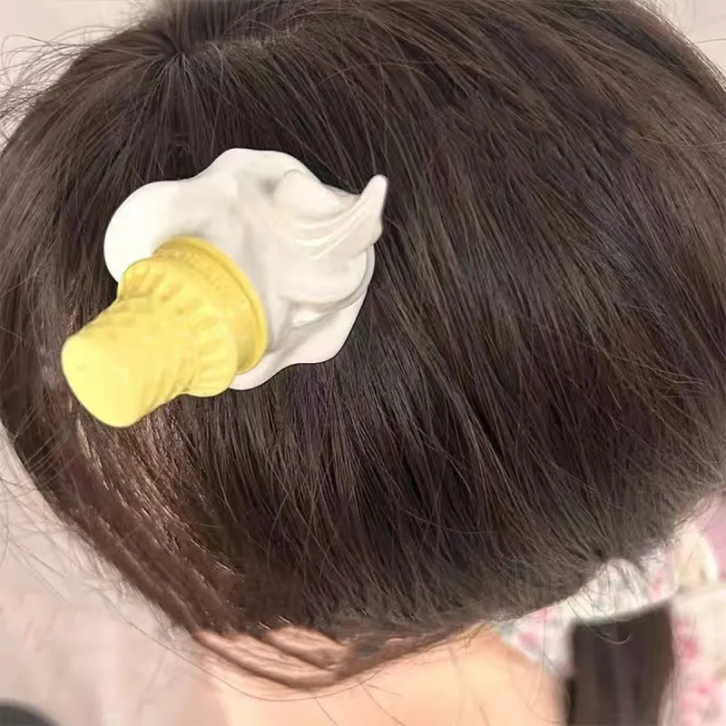 QIANFANGDAHUANGYE Acrylic Hair Clips Women's-1