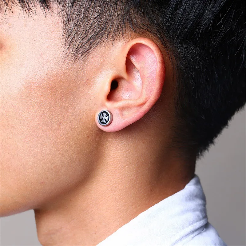QIANFANGDAHUANGYE Alloy S925 Silver Stud Earrings Men's-1