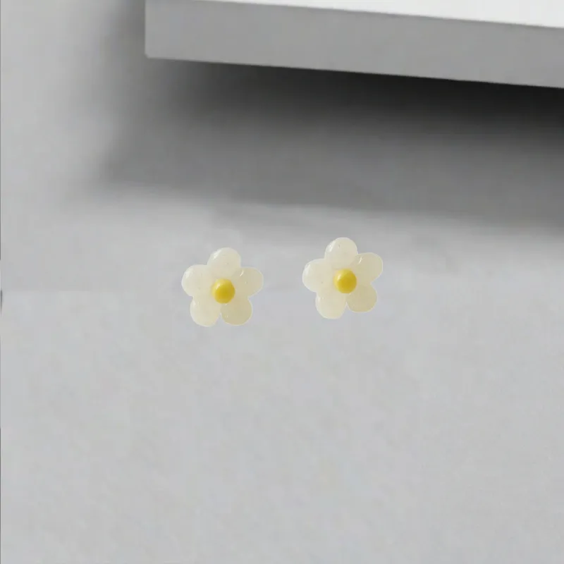 QIANFANGDAHUANGYE Resin Stud Earrings Women's-3