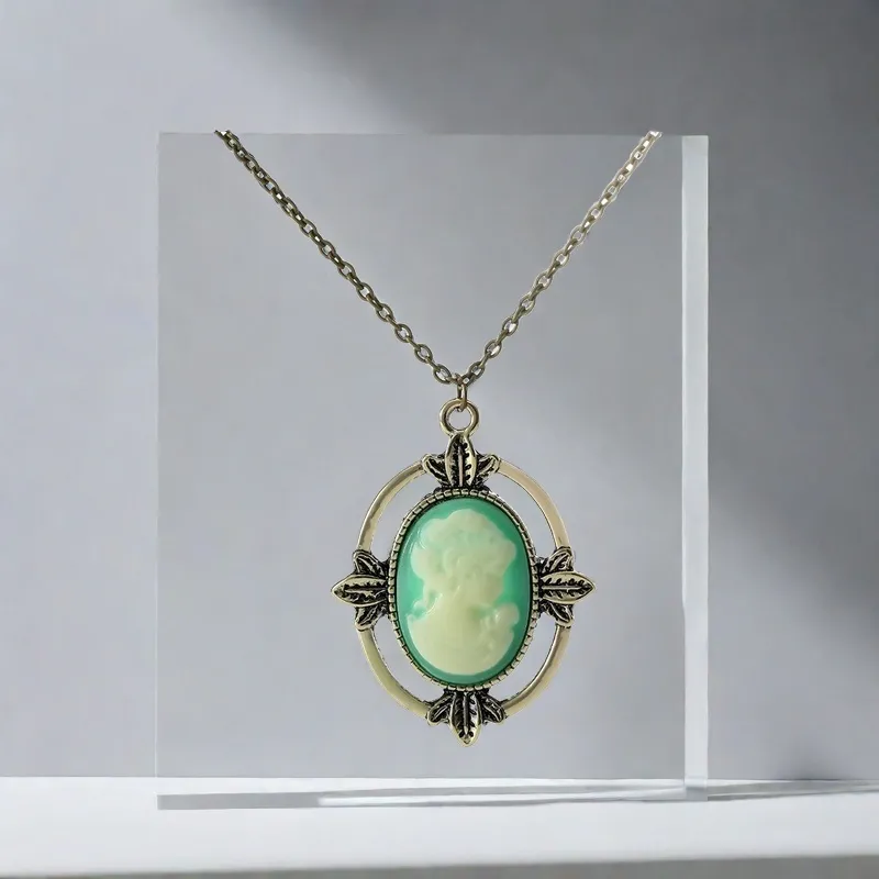 QIANFANGDAHUANGYE Resin Necklaces Women's-5