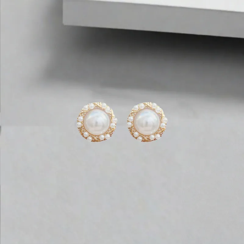 QIANFANGDAHUANGYE Alloy Stud Earrings Women's-3