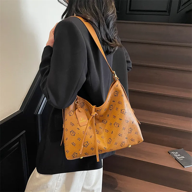 Homeboisportclub PU Shoulder Bag Women's Multicolor-12