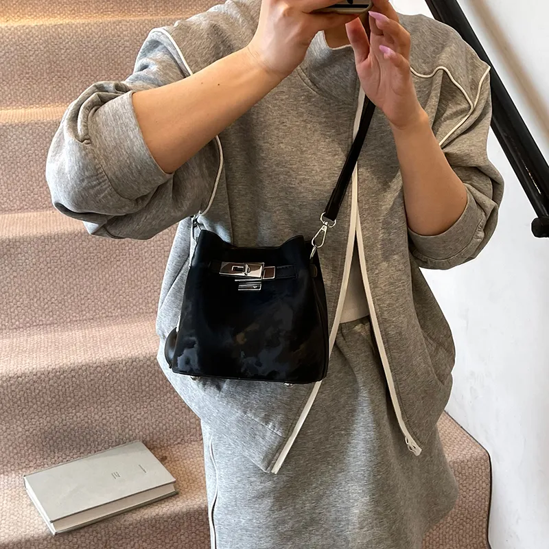 Homeboisportclub PU Shoulder Bag Women's Multicolor-15