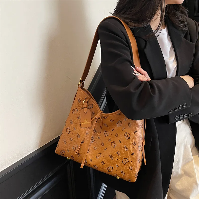 Homeboisportclub PU Shoulder Bag Women's Multicolor-14